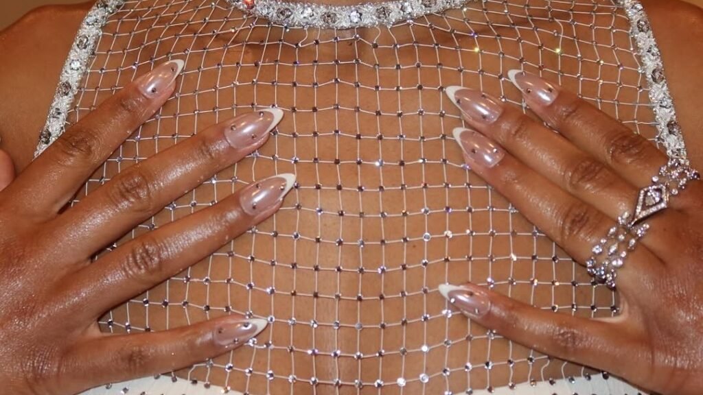 30 Best Nude Nail Ideas, According to Celebrity Nail Artists 30 Best Nude Nail Ideas, According to Celebrity Nail Artists