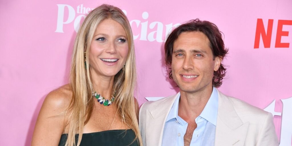 Gwyneth Paltrow Shows Rare PDA With Brad Falchuk