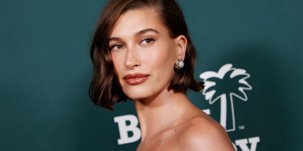 Hailey Bieber Uses Charlotte Tilbury’s Flawless Finish Setting Powder