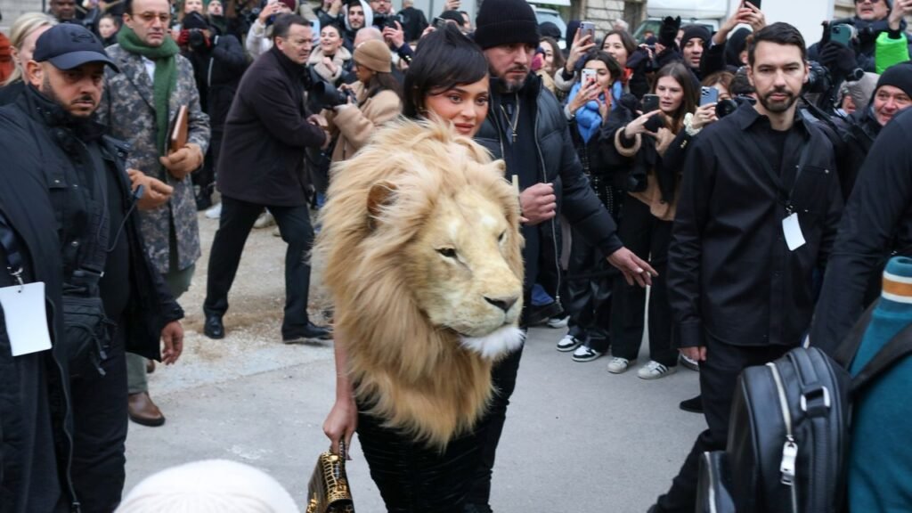 Happy Leo Season! Dress Like Your Favorite Zodiac Feline, Inspired by Our Street Stylers
