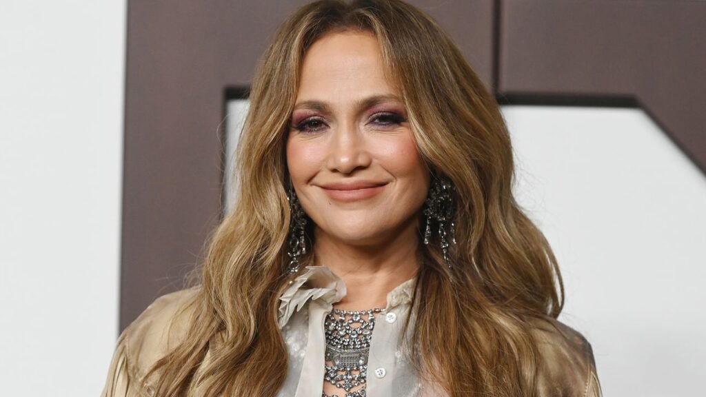 Jennifer Lopez’s Gucci Nails Clash With Her Outfit in the Most Luxurious Way – See Photos Jennifer Lopez’s Gucci Nails Clash With Her Outfit in the Most Luxurious Way – See Photos