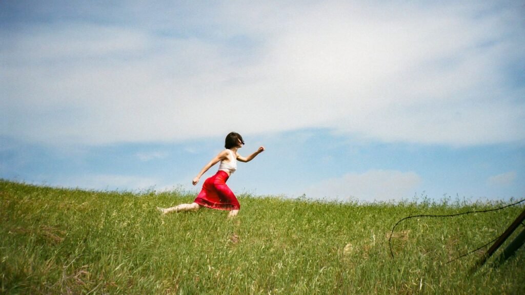 What Is Japanese Walking? Experts Break Down the Low-Impact Exercise