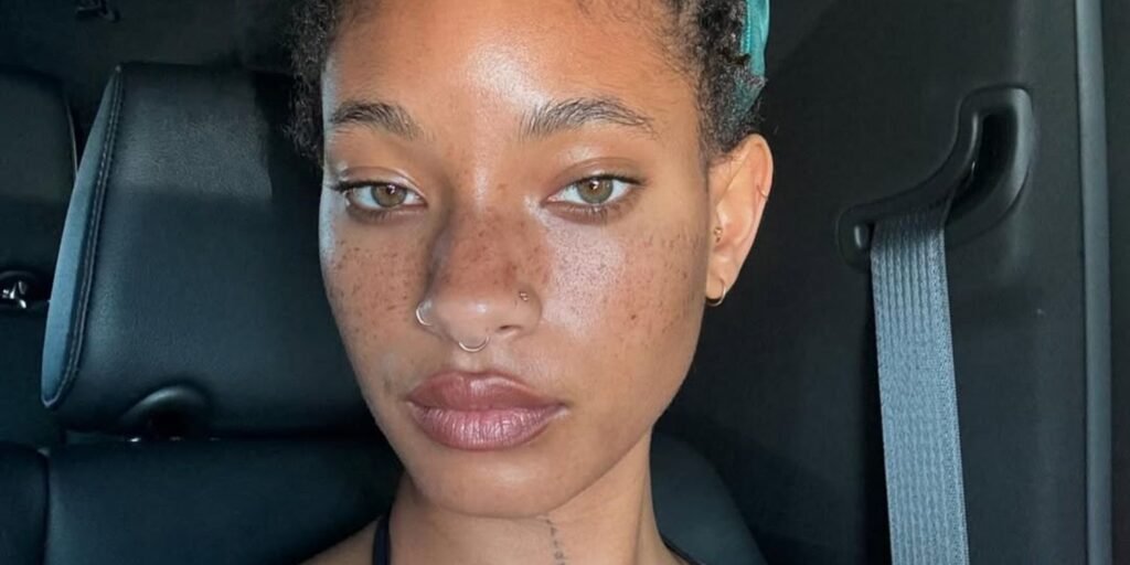 28 Makeup Looks for Green Eyes to Make Them Pop