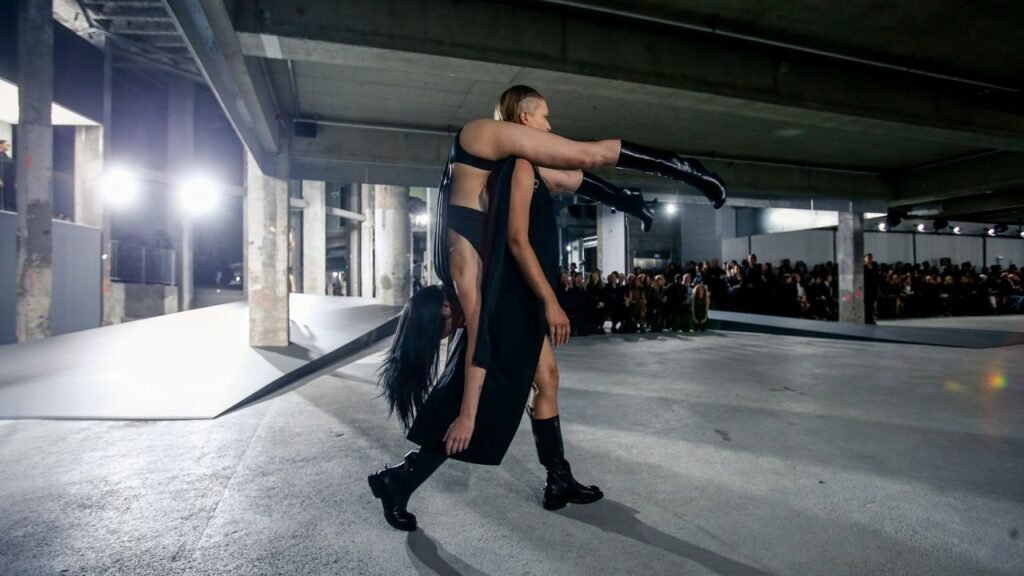 All Eyes on Rick Owens’s Spring 2016 Cyclops Show