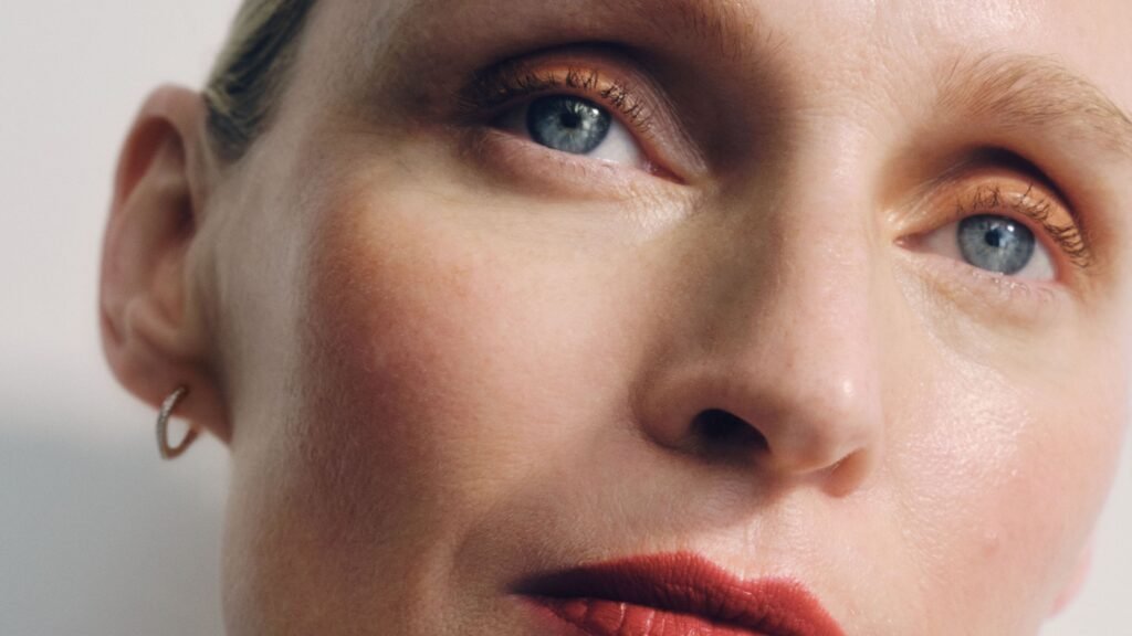 Foundations That Don’t Settle Into Fine Lines? They Exist Foundations That Don’t Settle Into Fine Lines? They Exist