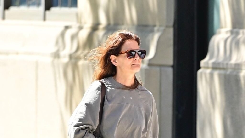 Katie Holmes Has Found Her New It-Bag for Fall Katie Holmes Has Found Her New It-Bag for Fall
