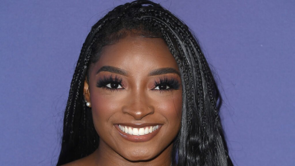 Simone Biles’s Bun Is the Perfect Easy Hairstyle