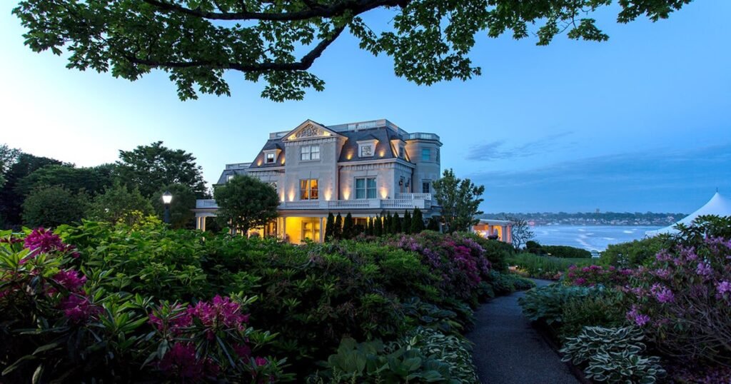 TZR 2025 Readers' Choice Awards: The Best Romantic Hotels