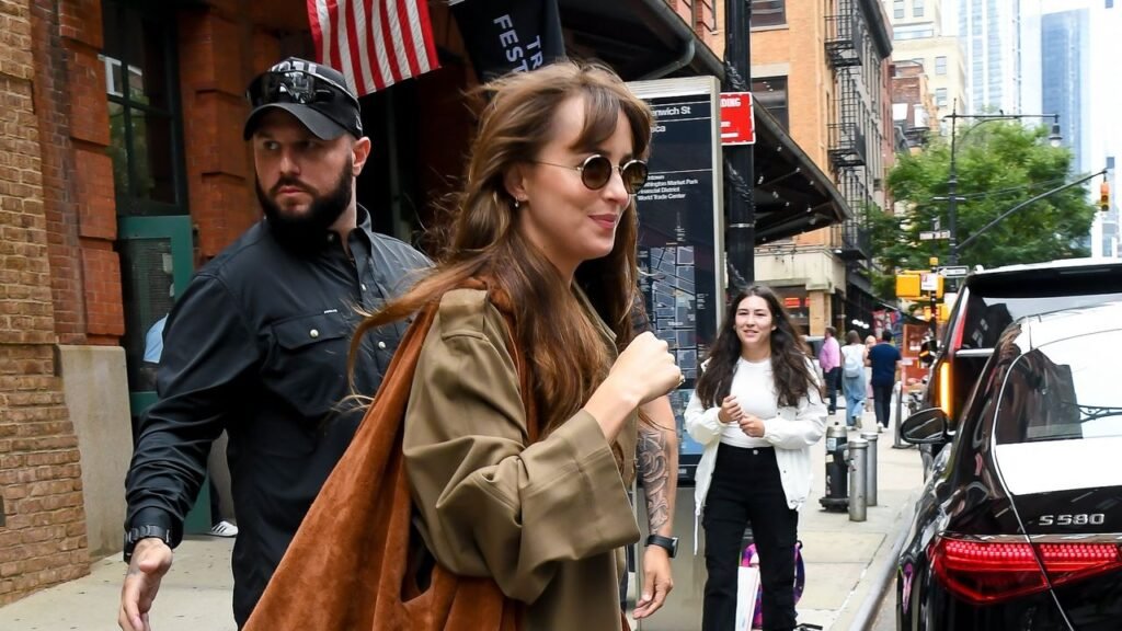 The Suede Bag Is Fall’s Most Versatile Accessory Trend The Suede Bag Is Fall’s Most Versatile Accessory Trend