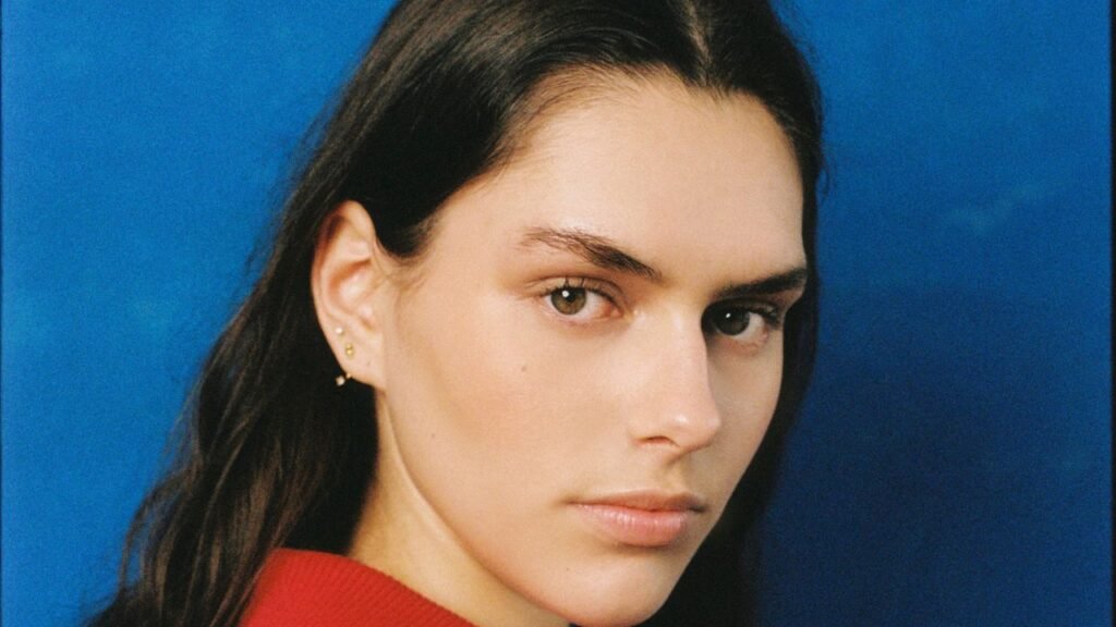 8 Best Serums With Peptides for Hair Growth, According to Experts