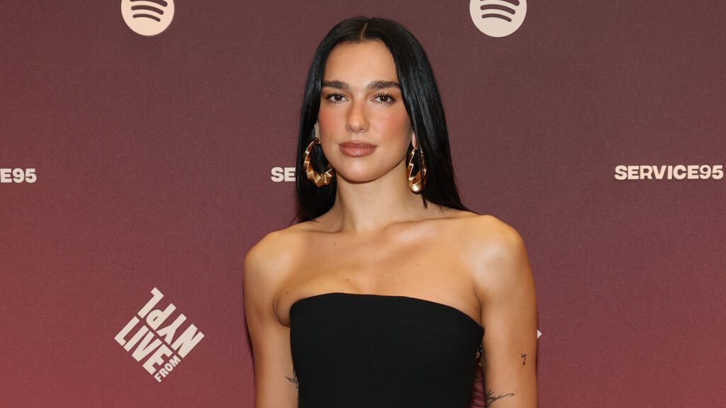 Dua Lipa’s Service95 Book Club Outfits Invent a New Genre Dua Lipa’s Service95 Book Club Outfits Invent a New Genre