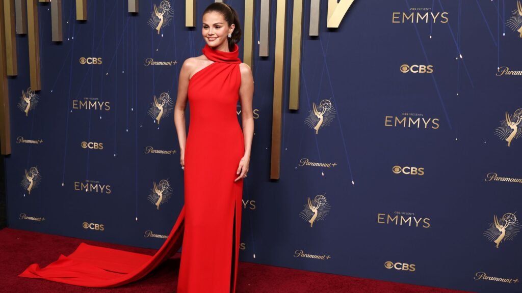 Emmys 2025 Red Carpet Fashion: See All the Looks Emmys 2025 Red Carpet Fashion: See All the Looks