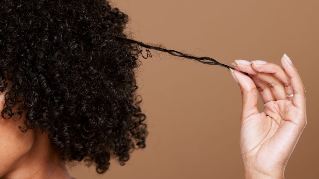 How to Style Curly Hair, According to Professional Hairstylists How to Style Curly Hair, According to Professional Hairstylists
