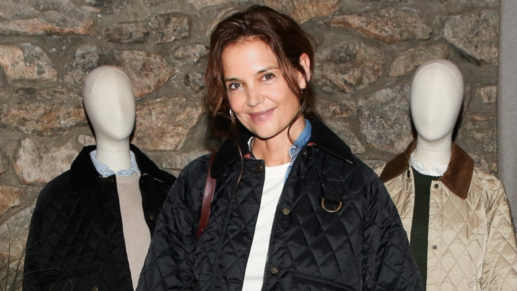 Katie Holmes Revives the Barn Jacket Trend from Fall 2024 for a Second Go-Around Katie Holmes Revives the Barn Jacket Trend from Fall 2024 for a Second Go-Around