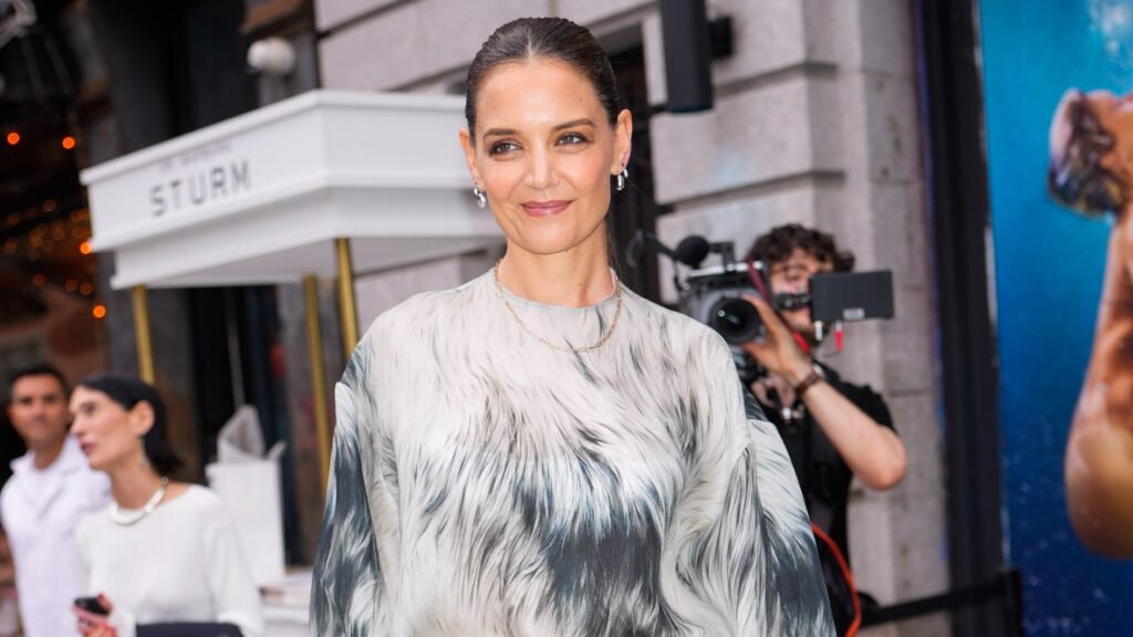 Katie Holmes Wears a Side Fishtail Braid During NYFW