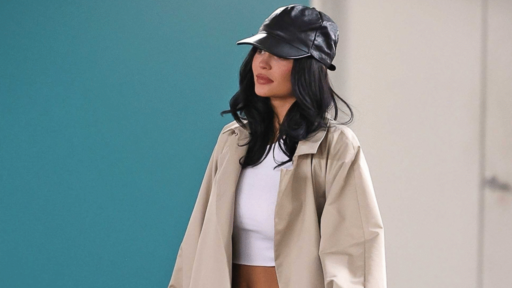 Kylie Jenner Steals Hailey Bieber’s Signature Look in a Trench Coach and ,880 Simone Rocha Bag Kylie Jenner Steals Hailey Bieber’s Signature Look in a Trench Coach and ,880 Simone Rocha Bag