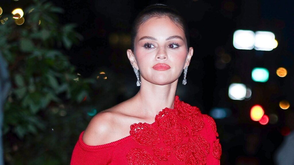 Selena Gomez’s 3D Chrome Nails Are a Maximalist Manicure Dream