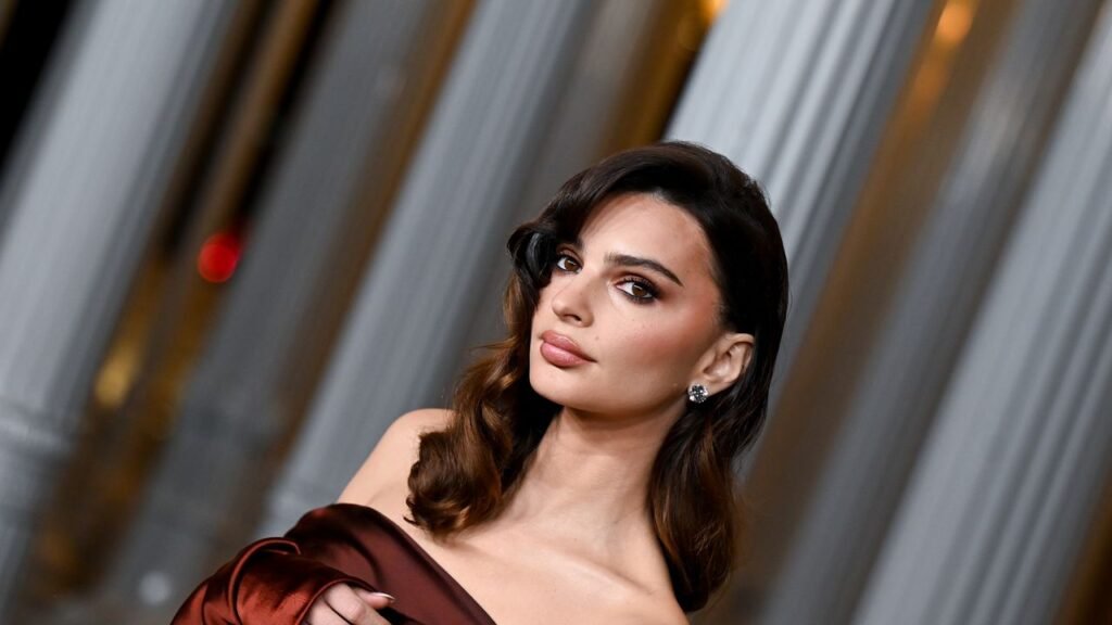 Toasty Makeup Is the Trend To Warm up to This Fall Toasty Makeup Is the Trend To Warm up to This Fall