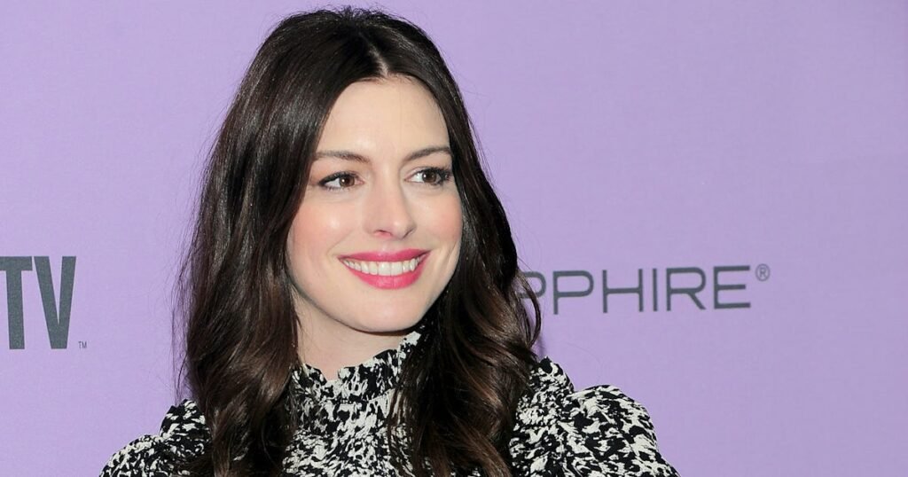 Anne Hathaway’s Beauty Evolution Is As Impressive As Her Filmography Anne Hathaway’s Beauty Evolution Is As Impressive As Her Filmography