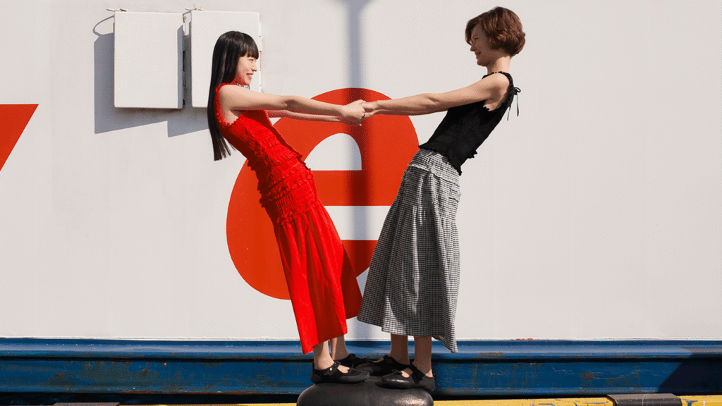 Cecilie Bahnsen and Uniqlo Have a Meet-Cute With New LifeWear Collaboration Cecilie Bahnsen and Uniqlo Have a Meet-Cute With New LifeWear Collaboration