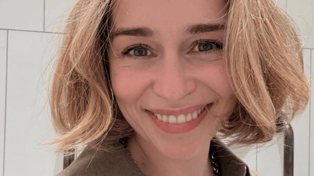Emilia Clarke’s Low-Contrast Bob Is the Perfect Summer Cut for Fine Hair Emilia Clarke’s Low-Contrast Bob Is the Perfect Summer Cut for Fine Hair