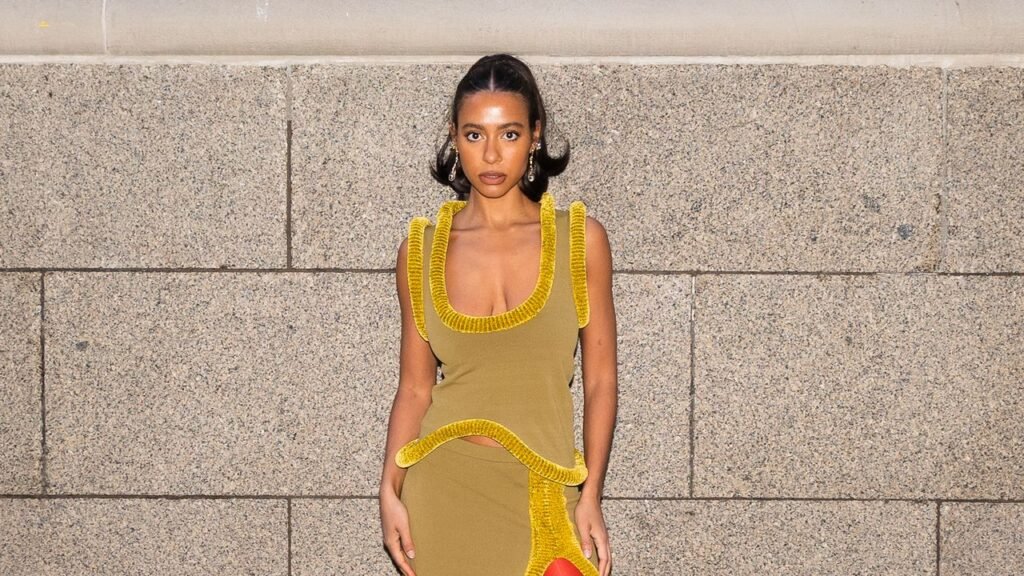 Gallerist Hannah Traore Gives Us a Tour of Her Brooklyn Bedroom-Turned-Closet