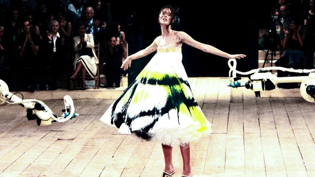 How Fashion Buyers and Merchandisers Are Adapting to the Age of AI How Fashion Buyers and Merchandisers Are Adapting to the Age of AI