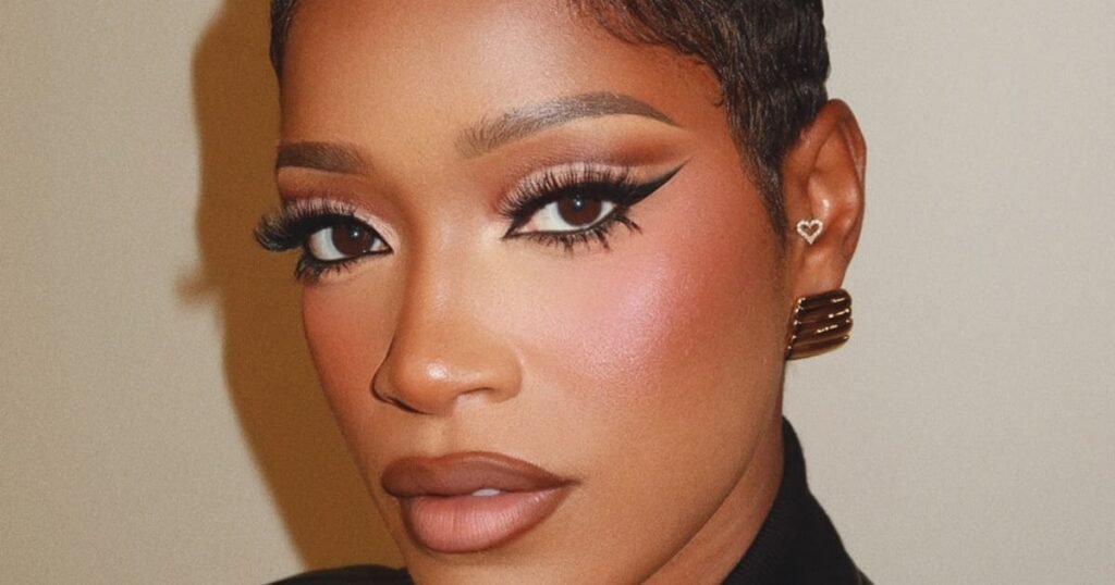 10 Celebrity Cut Crease & Halo Eye Looks To Add To Your Summer Mood Board 10 Celebrity Cut Crease & Halo Eye Looks To Add To Your Summer Mood Board
