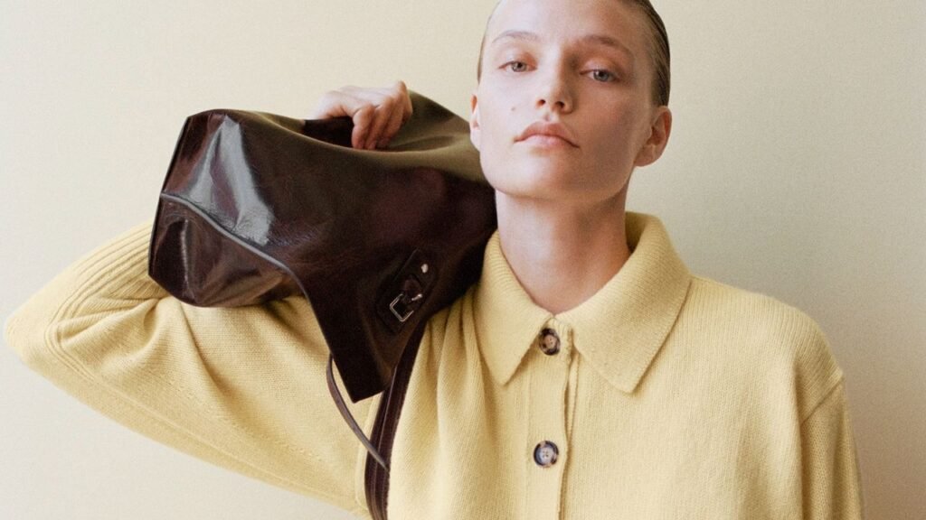 25+ Travel Cardigans For Every Trip 25+ Travel Cardigans For Every Trip