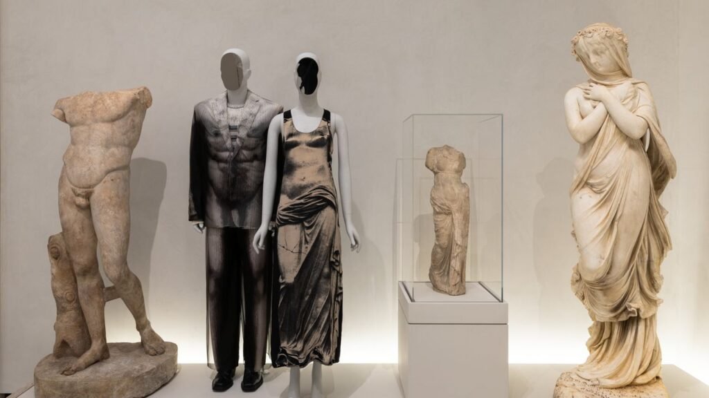 Beyond Body-Con: In the the Met’s Spectacular New Exhibition, “Costume Art,” the Human Form Connects Fashion and Art Beyond Body-Con: In the the Met’s Spectacular New Exhibition, “Costume Art,” the Human Form Connects Fashion and Art