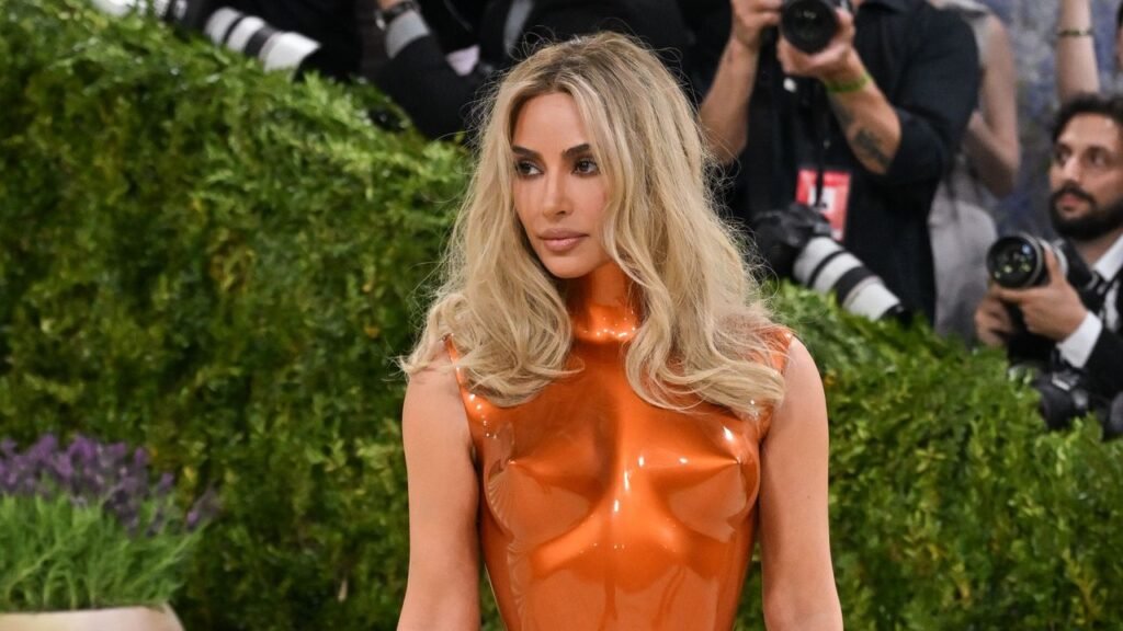 Bodice, Bodice, Bodice! At the 2026 Met Gala, Molded Busts Ruled the Night Bodice, Bodice, Bodice! At the 2026 Met Gala, Molded Busts Ruled the Night
