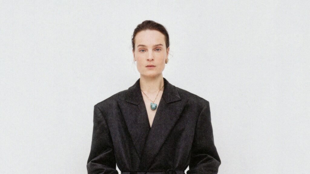 Carven Pre-Fall 2026 Collection | Vogue Carven Pre-Fall 2026 Collection | Vogue