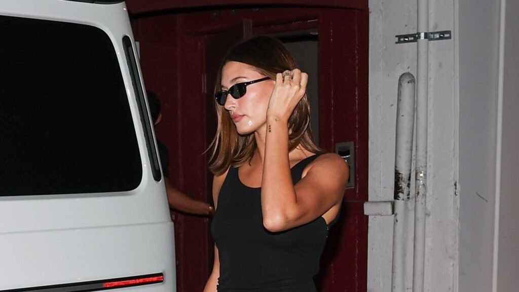 From Minimalist to Romantic, 6 Ways to Wear a Black Dress in the Summer From Minimalist to Romantic, 6 Ways to Wear a Black Dress in the Summer