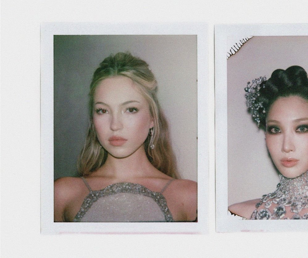 How Emma Beiles Howie Became the Go-To Photographer to Get the Pre-Party Outfit Shot How Emma Beiles Howie Became the Go-To Photographer to Get the Pre-Party Outfit Shot