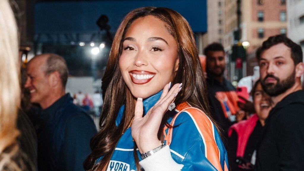 Jordyn Woods’ Knicks Game-Day Outfits Are the Real MVP of the Season Jordyn Woods’ Knicks Game-Day Outfits Are the Real MVP of the Season