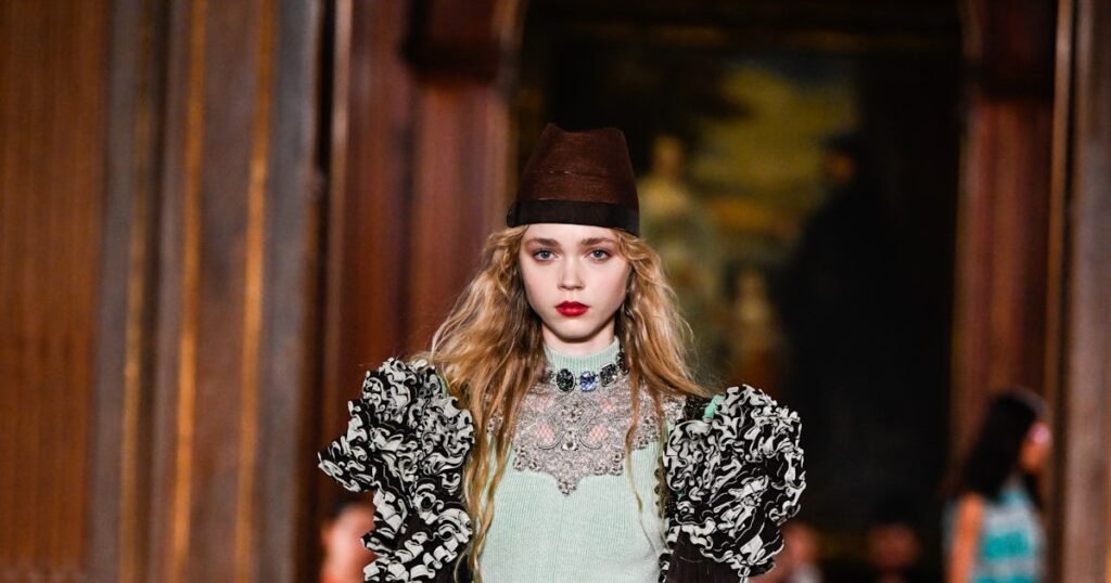 Louis Vuitton Cruise 2027 Is A Tale Of Two Cities Louis Vuitton Cruise 2027 Is A Tale Of Two Cities
