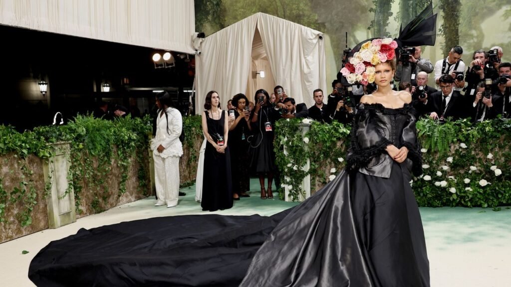Met Gala 2026 Live Updates: What to Expect Ahead of Fashion’s Biggest Night Met Gala 2026 Live Updates: What to Expect Ahead of Fashion’s Biggest Night