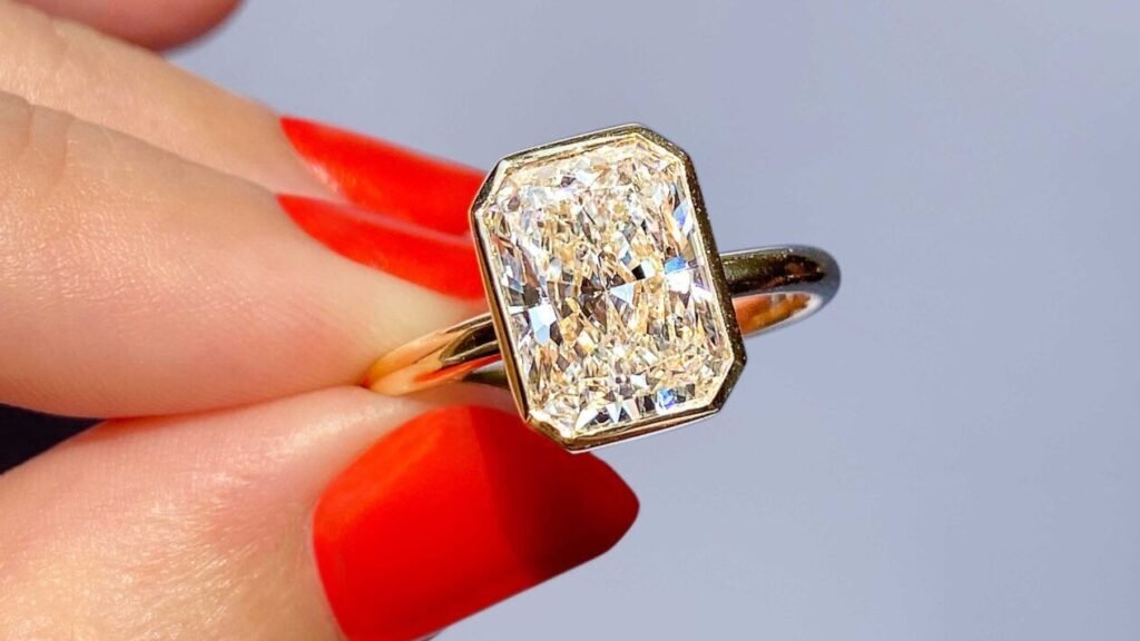 Radiant Cut Engagement Rings: What to Know About the Sparkling Stone Radiant Cut Engagement Rings: What to Know About the Sparkling Stone