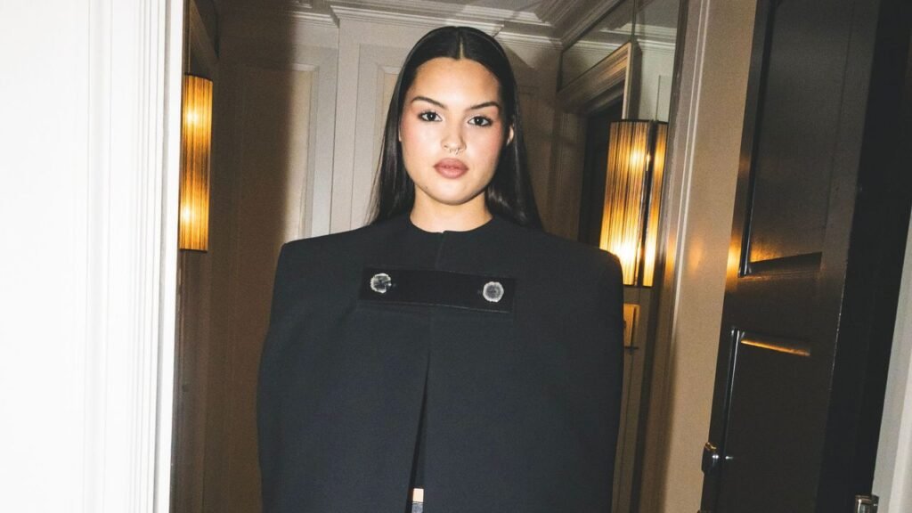 Rising Star Anna Lambe Documents Her First Fashion Show Rising Star Anna Lambe Documents Her First Fashion Show