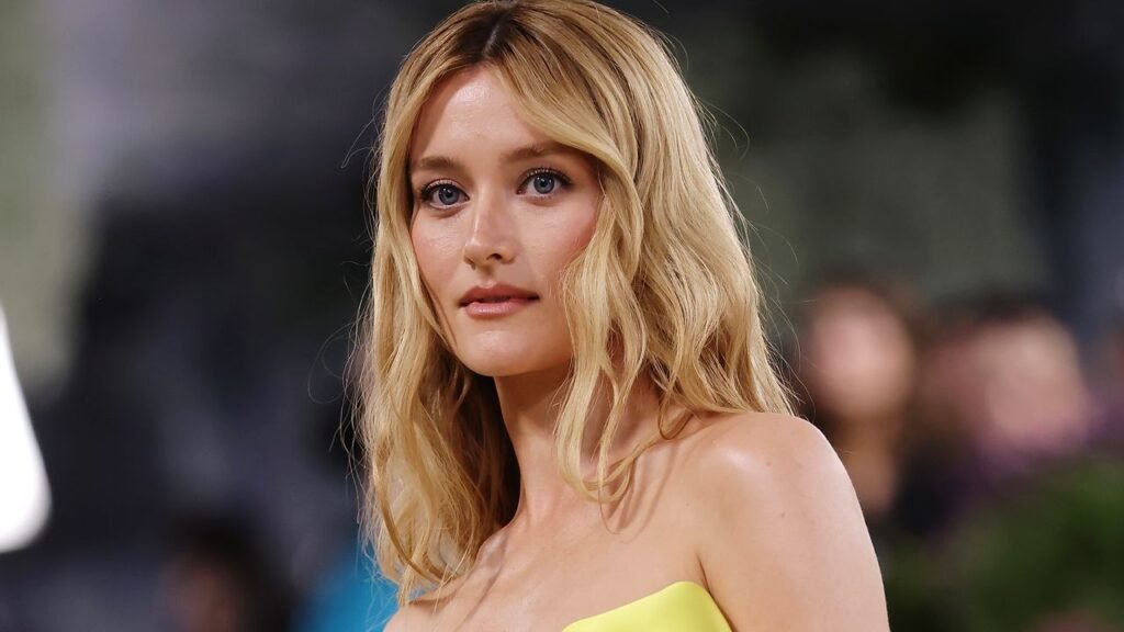 Sarah Pidgeon’s Met Gala Look Features Summer’s Trendiest Color