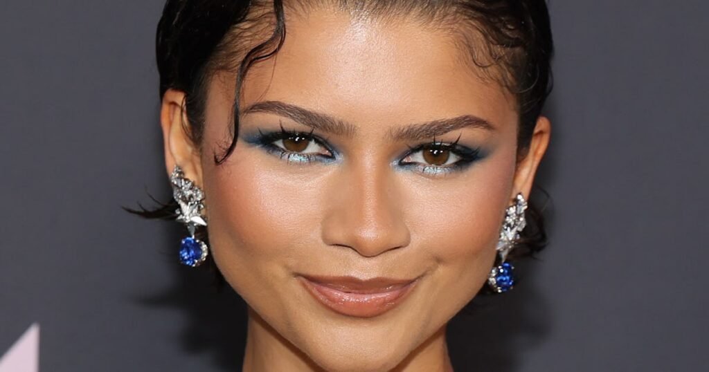 10 Celebrity “Wet-Look” Hairstyles To Try This Summer