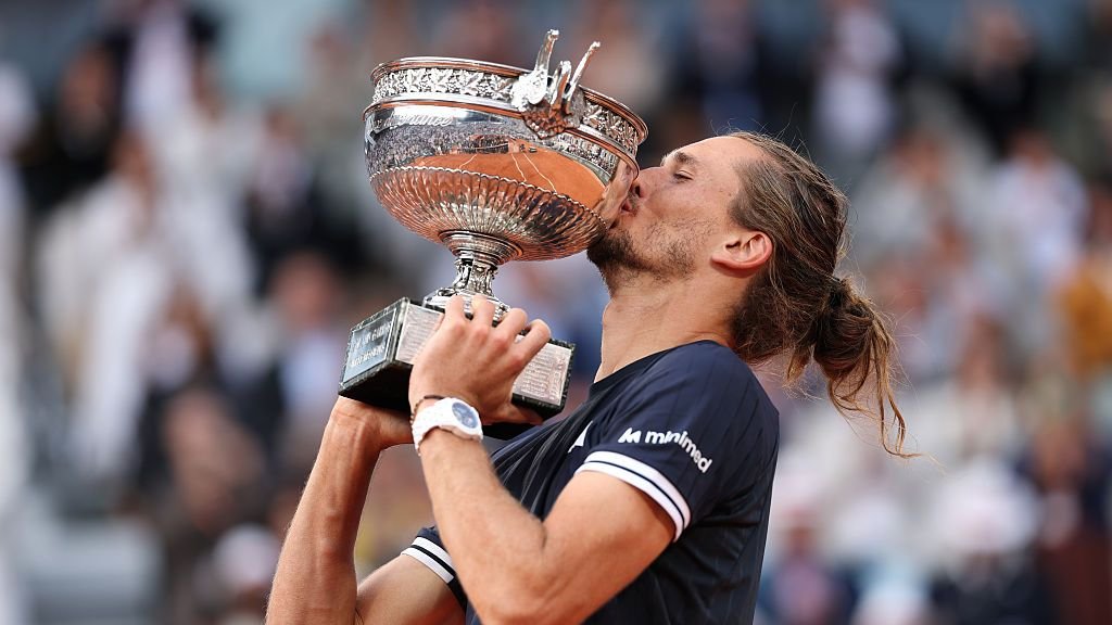 At the End of a Wild French Open, Alexander Zverev Wins His First Grand Slam in a Thriller At the End of a Wild French Open, Alexander Zverev Wins His First Grand Slam in a Thriller