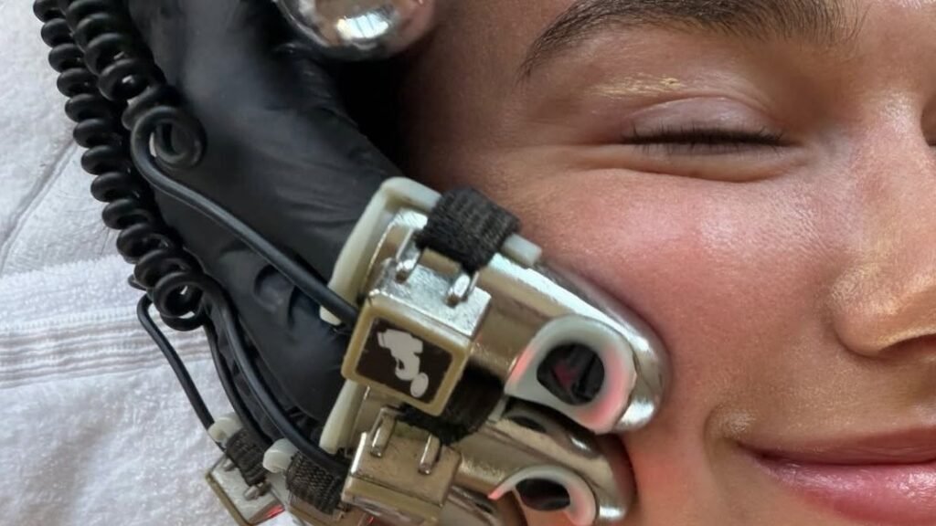 Dua Lipa’s Favorite Facialist Shares Her Secrets Dua Lipa’s Favorite Facialist Shares Her Secrets