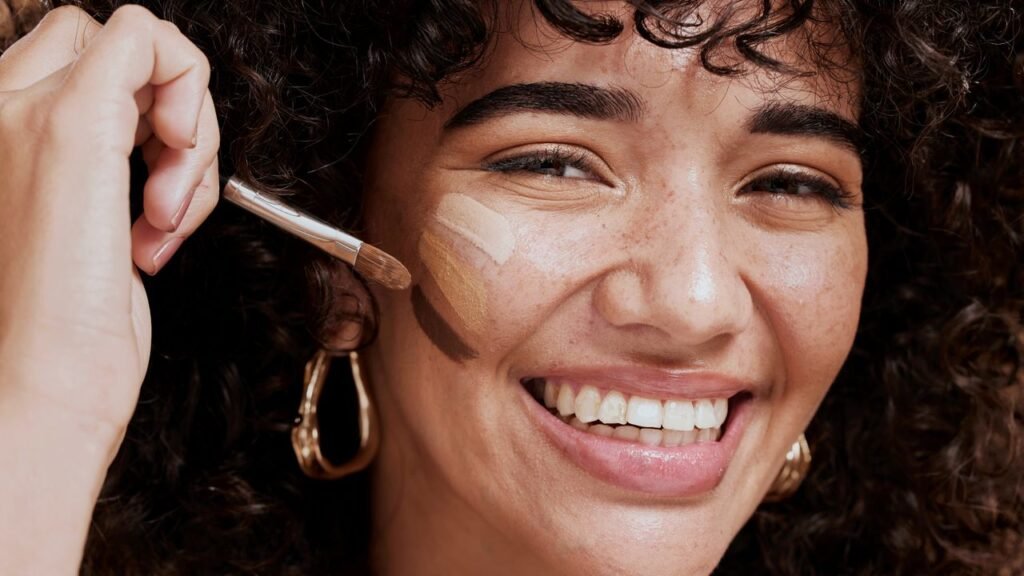 How to Contour Your Face, According to Pro Makeup Artists