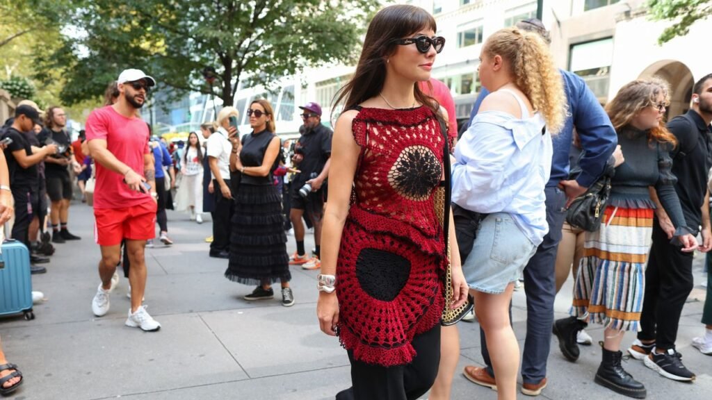 Lessons From Street Style on Bringing Beach Vibes to City Dressing