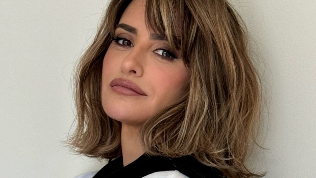 Penelope Cruz’s ‘Weekend Bob’ is the Short and Sweet Answer to Summer Hair Fatigue