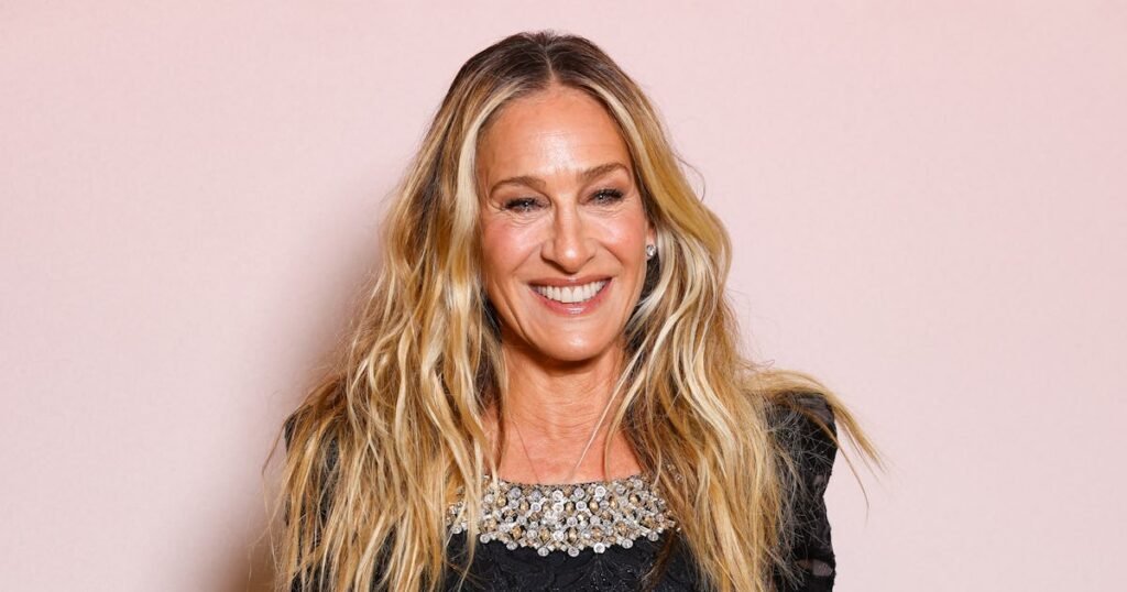Sarah Jessica Parker’s Latest Summer Outfit Is Very Carrie Bradshaw