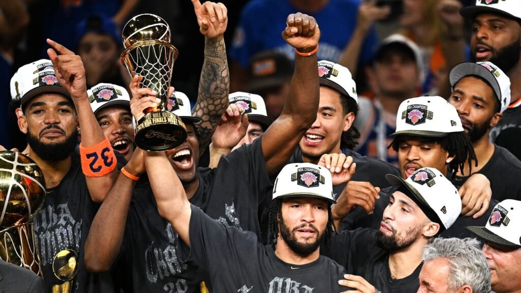 The Best Tweets About the Knicks’ NBA Championship Title Win The Best Tweets About the Knicks’ NBA Championship Title Win