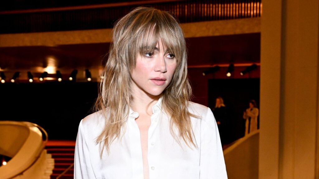 The Messy-Bangs Haircut Is a Summer Trend I Can Get Behind