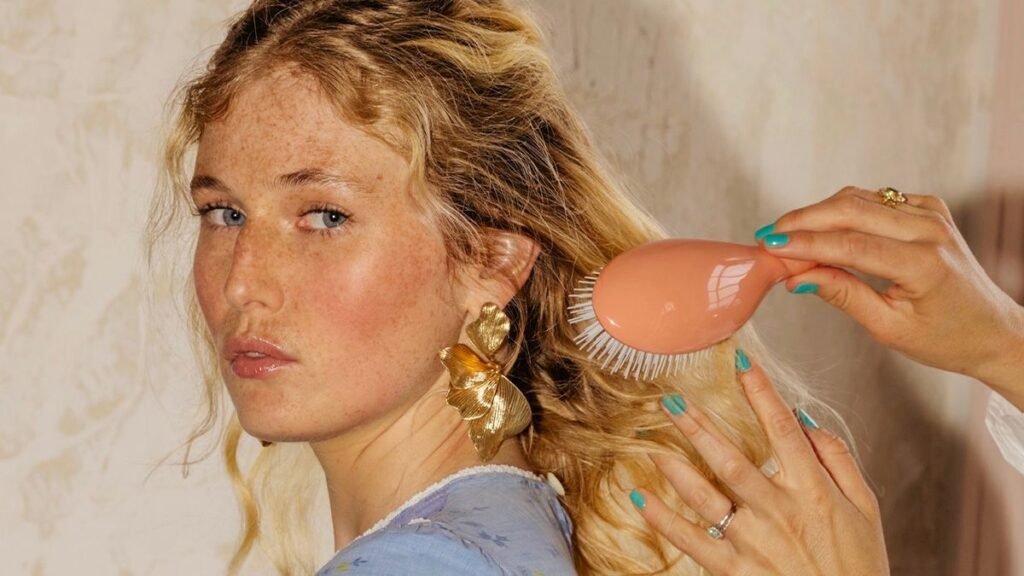 The New Luxury Flex? Your Hairbrush